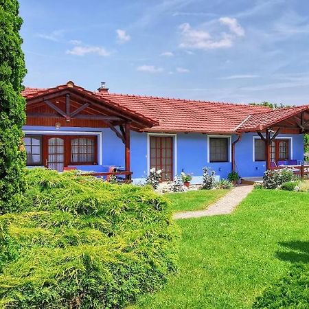 Magyar Apartmanhazak I-Iii. Zalakaros Exterior photo