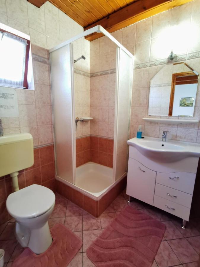 Magyar Apartmanhazak I-Iii. Zalakaros Exterior photo