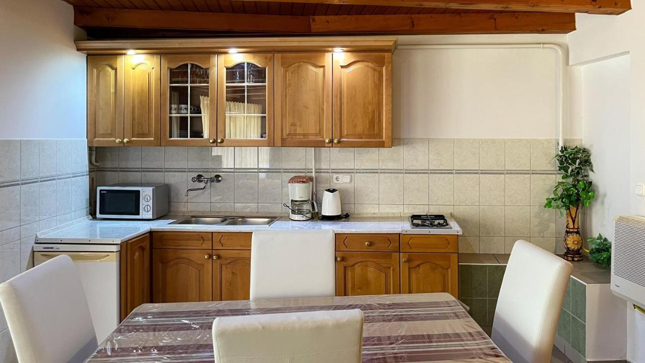 Magyar Apartmanhazak I-Iii. Zalakaros Exterior photo