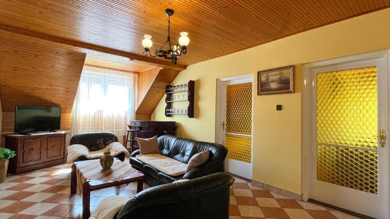 Magyar Apartmanhazak I-Iii. Zalakaros Exterior photo