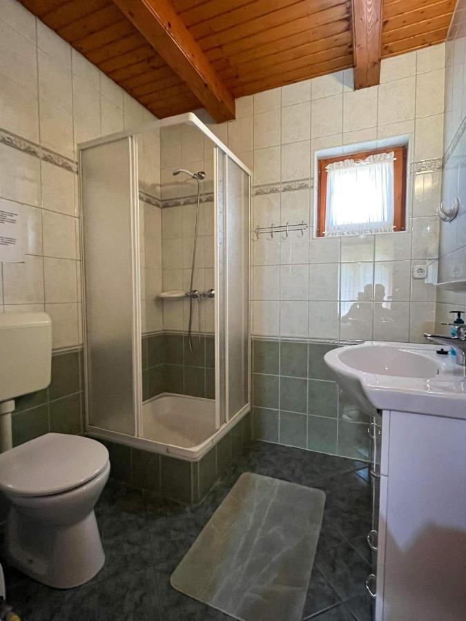 Magyar Apartmanhazak I-Iii. Zalakaros Exterior photo